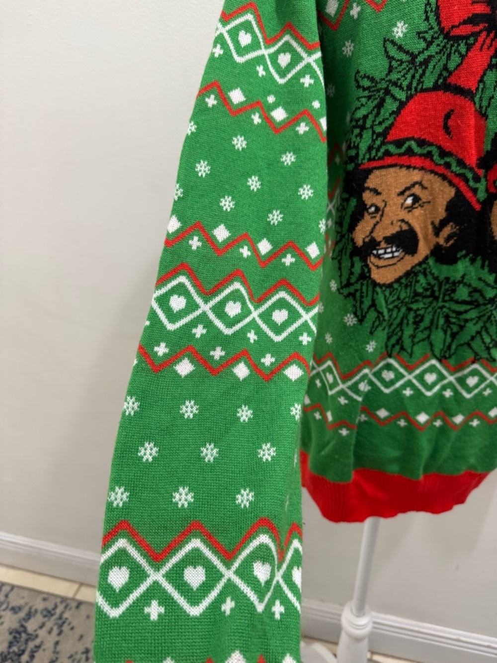 Cheech and Chong Ugly Christmas Sweater green and Red Men’s Size M EUC - Picture 2 of 7